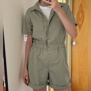 Brand New COLUMBIA Ridge Utility romper in khaki / Size M